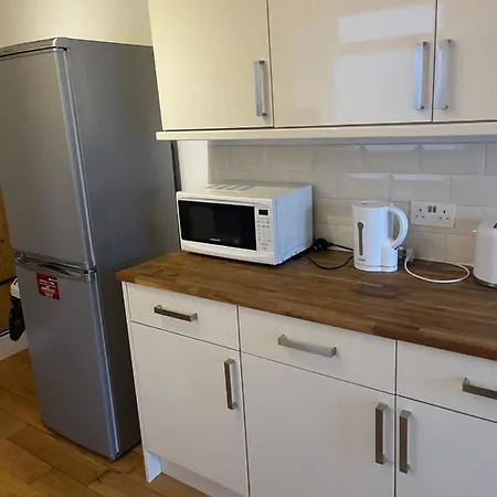 招待所 Small In Horfield 3 *